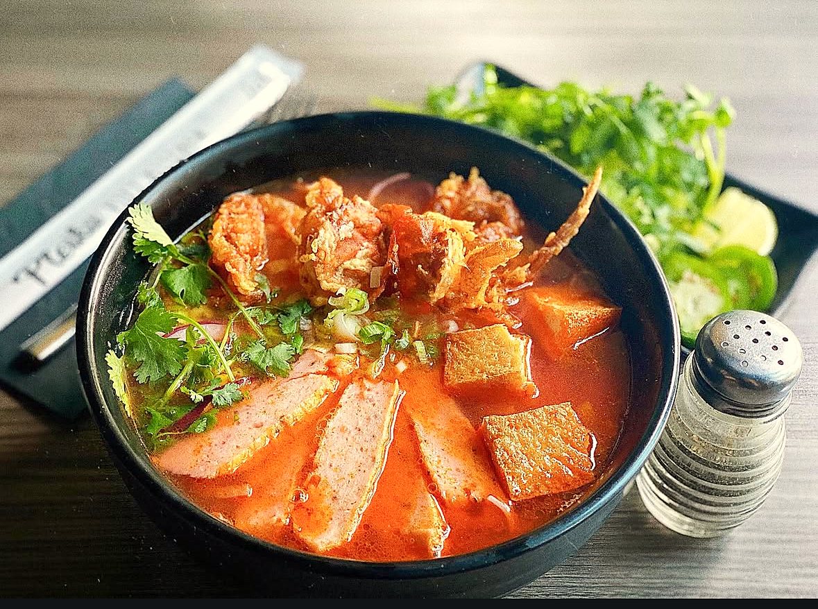 Bún riêu with soft-shell crab